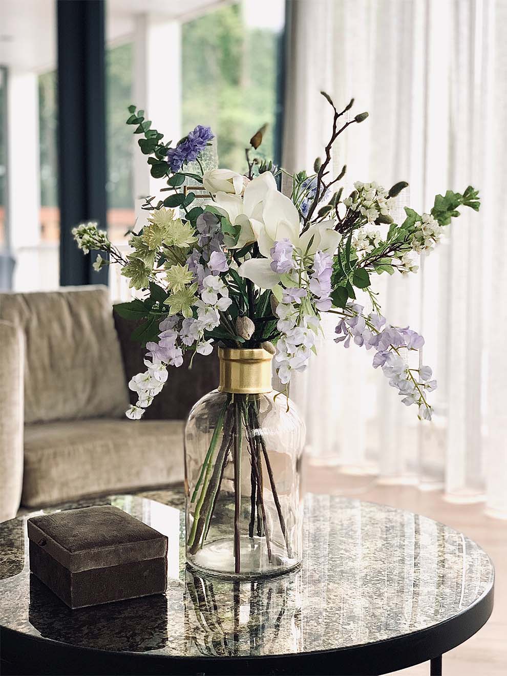 vase-with-flowers